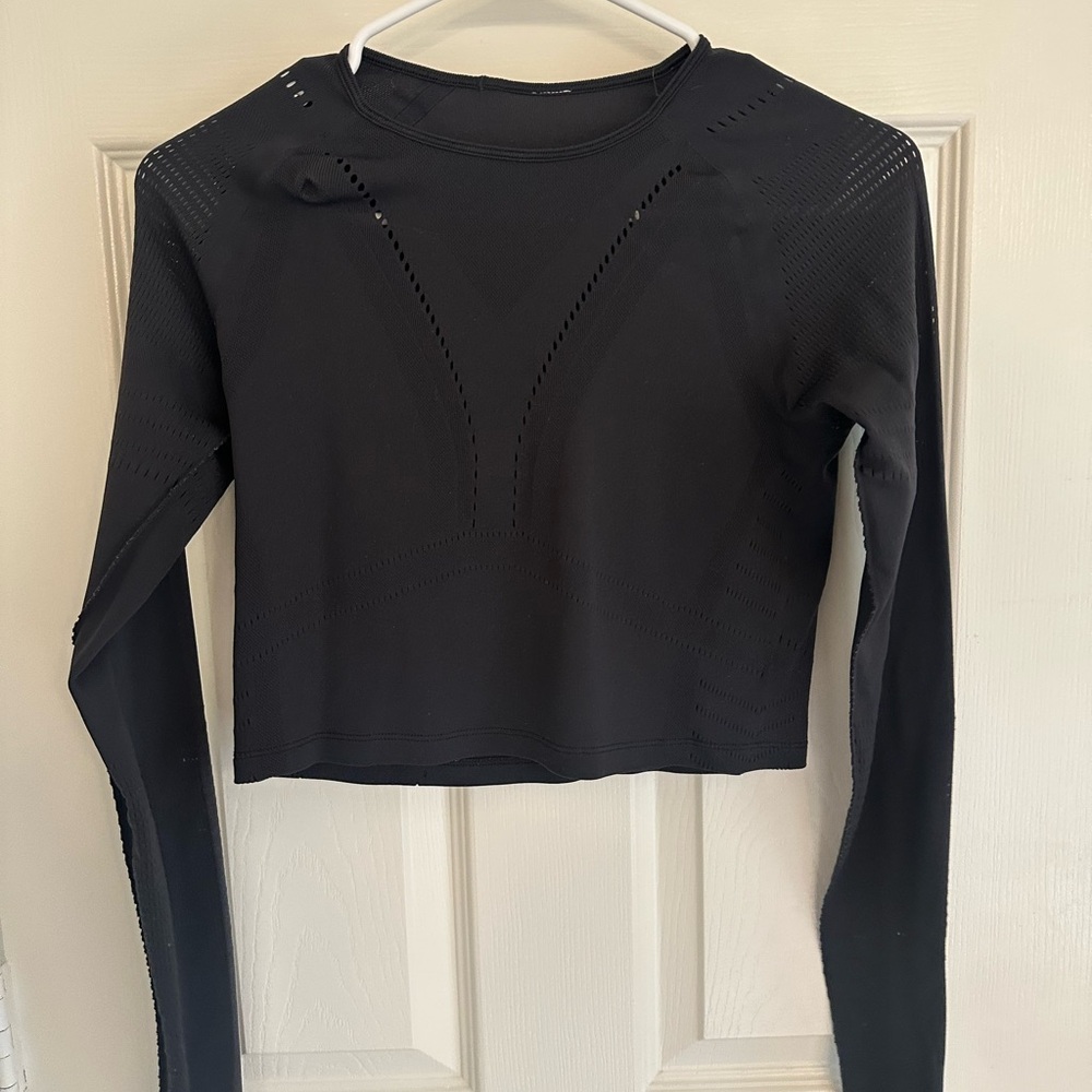 Lululemon Black Crop Long sleeve Workout Top